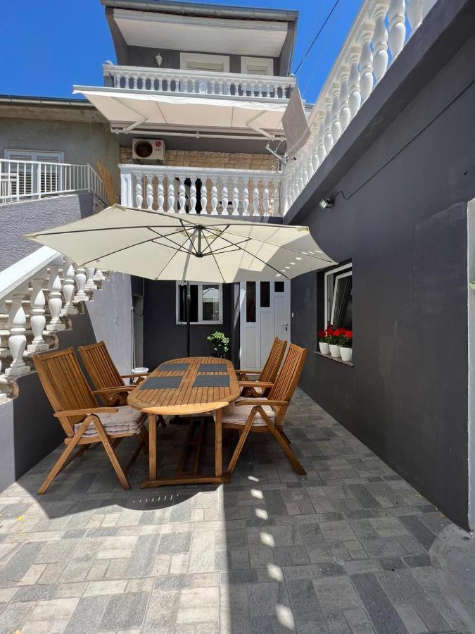 Apartman Robi Apartamento Zadar Exterior foto